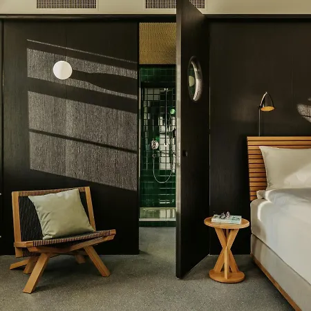 Boutique & Design Volkshaus 4*