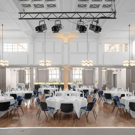 Boutique & Design Volkshaus Отель 4*